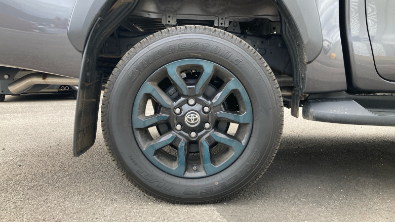 Toyota Hilux Diesel Invincible X D/Cab Pick Up 2.8 Hybrid 48V Auto